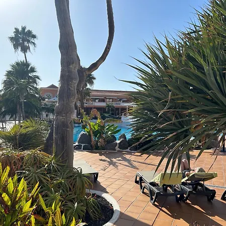 Apartment Wonderful In Tenerife Royal Gardens Resort! Playa de las Américas